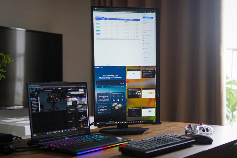 Legion 27Q-10 – Lựa chọn màn hình gaming 2K 240Hz tầm trung tốt nhất 2024